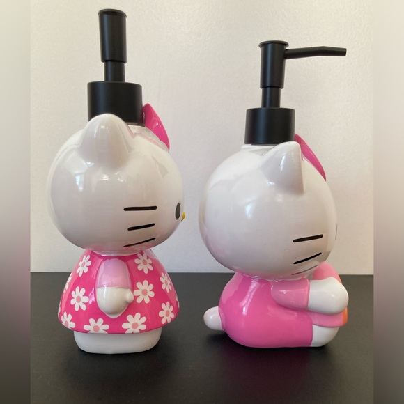Hello Kitty Soap Pump Dispenser Lot of 2 Flower Dress Rainbow New Unused 2024 - Picture 7 of 9